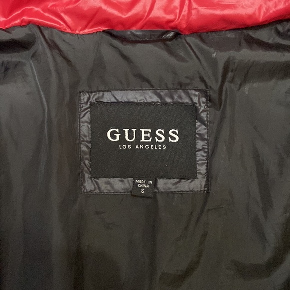 Guess black and red puffer jacket - Picture 4 of 6